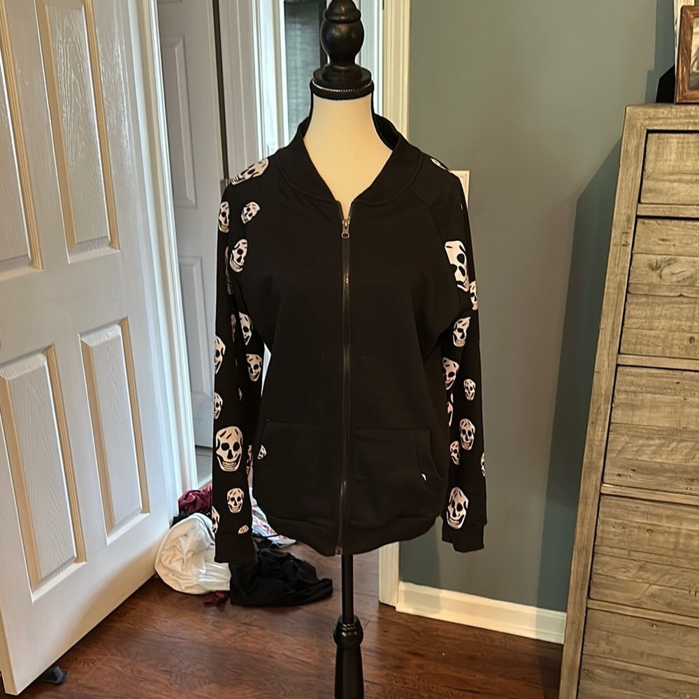 Women's Black Skull Pattern Bomber Jacket